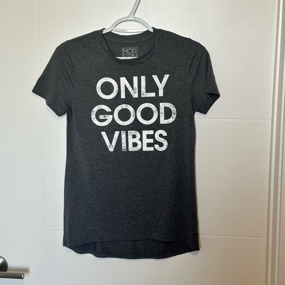 Modern Lux Gray 'Only Good Vibes' T-Shirt - Picture 1 of 4